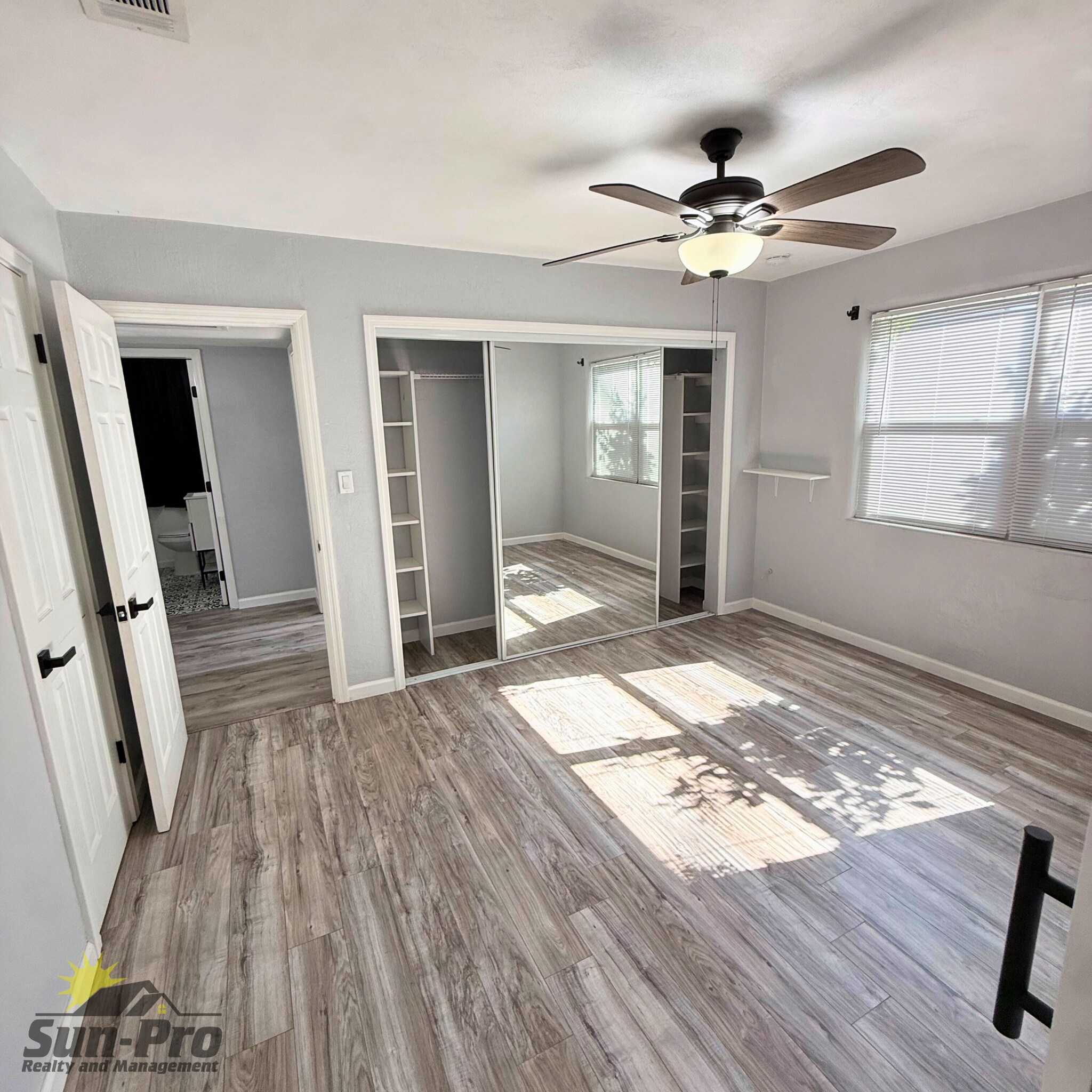 Building Photo - 332 S Seneca Blvd