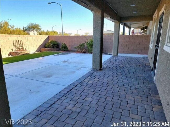 Building Photo - COMING SOON - Ready no later than Mid-March