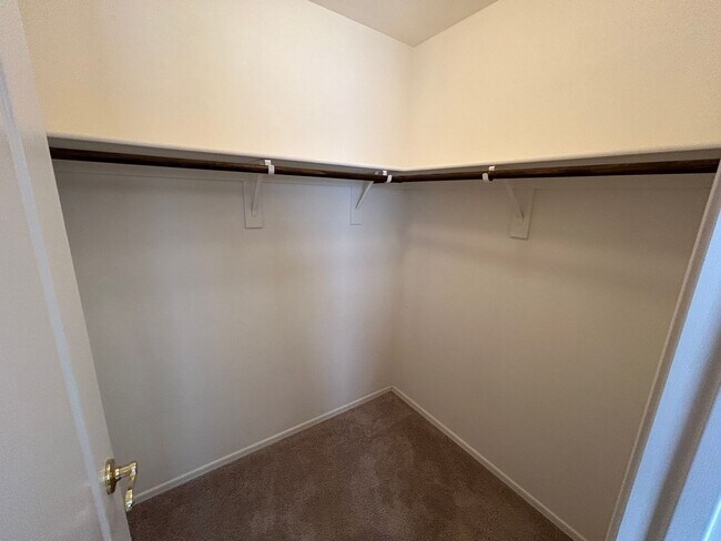 Building Photo - 13026 W Modesto Dr