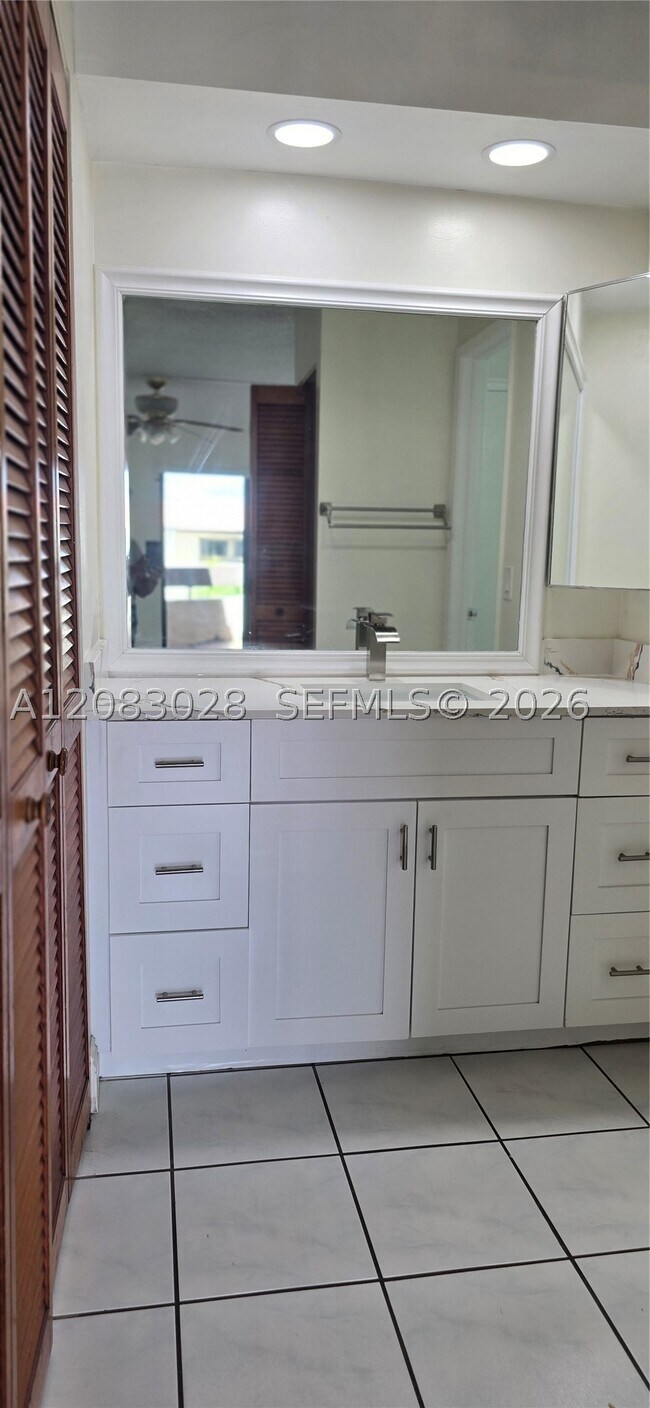 Building Photo - 8933 SW 123rd Ct