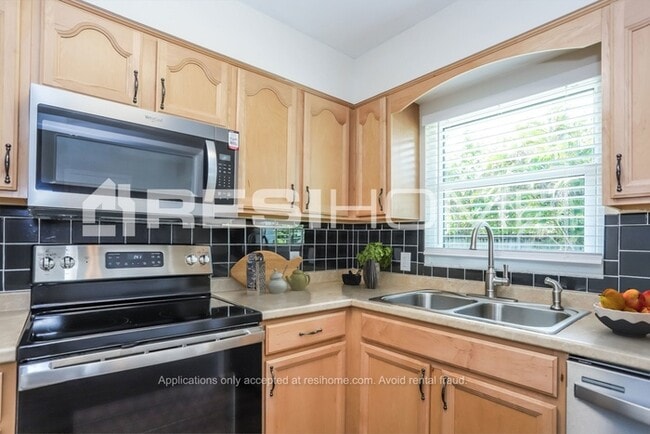 Building Photo - 104 51st St W