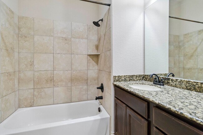Building Photo - 944 Wilderness Oaks