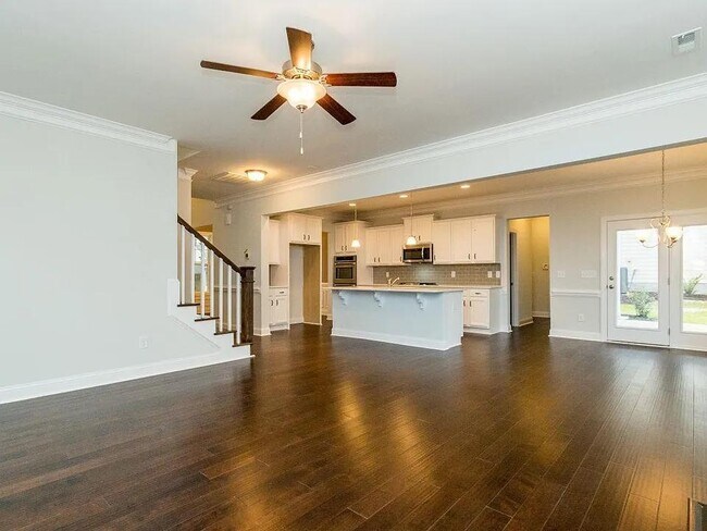 Building Photo - 544 Jones Blf Wy