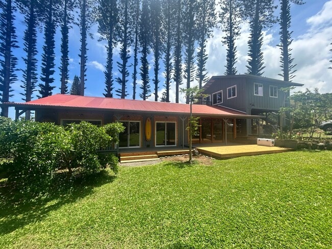 Building Photo - Brand New Luxury Furnished 3 bed 2 bath Ho...