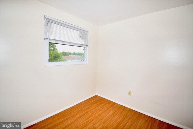 Building Photo - 1730 Heather Ln
