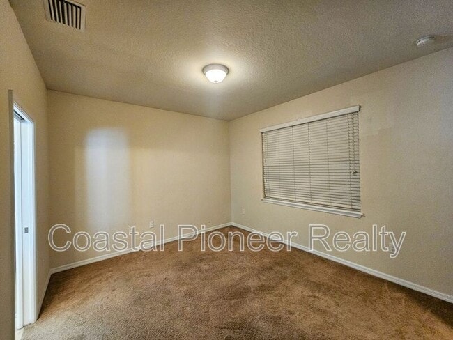 Building Photo - 6302 Magnolia Park Blvd