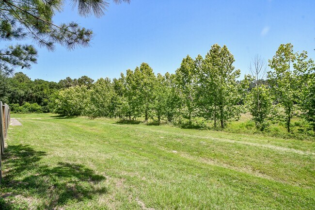 Building Photo - 16814 Ranger Ridge Dr