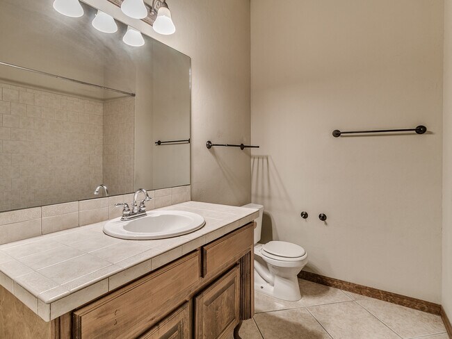 Building Photo - Fenwick Garden Village + Gated Community i...