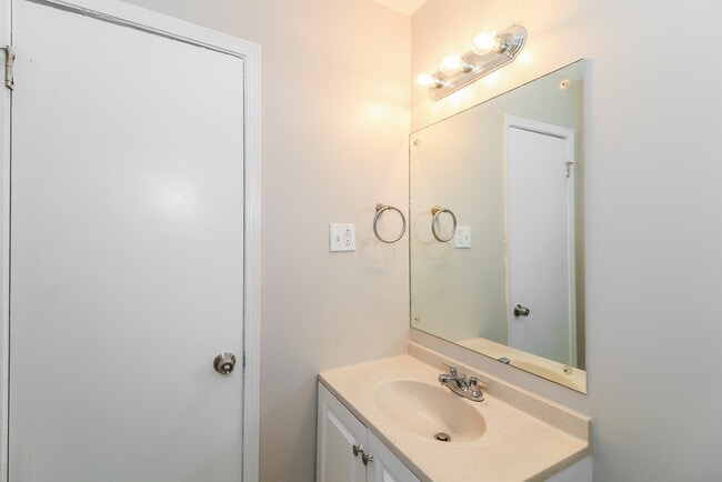 Building Photo - 3833 Chimney Mill Trail