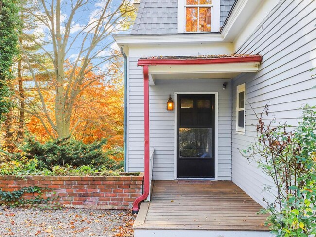Building Photo - 47 Hollow Tree Ridge Rd