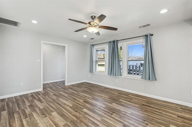 Building Photo - 4701 Calmont Ave