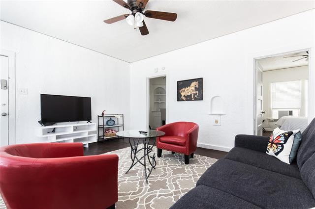 Building Photo - 320 W Canty St