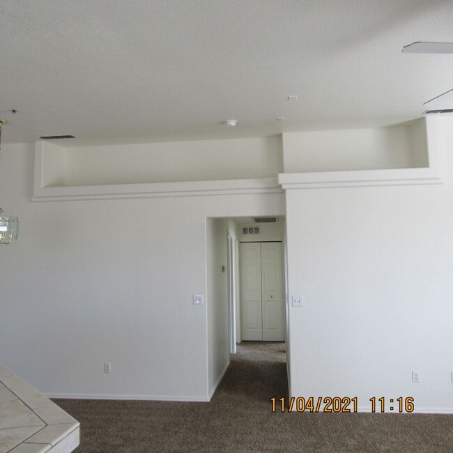 Building Photo - 498 Monaco Ln