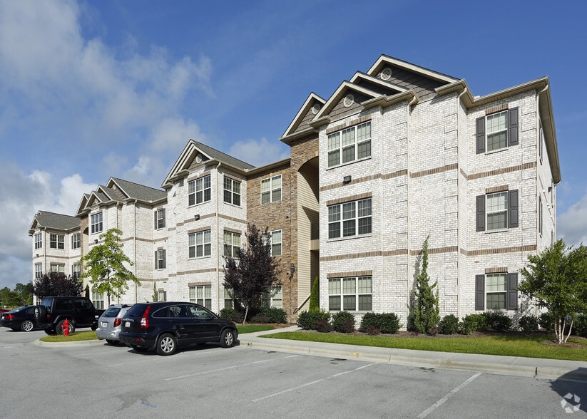 Evolve at Stones Bay 1001 Quarters Landing Cir Sneads Ferry NC 28460