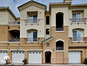 Building Photo - 12362 Carmel Country Rd