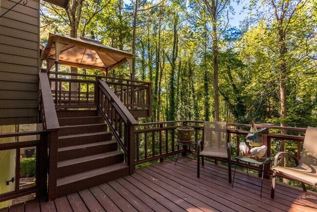 Building Photo - Contemporary East Cobb Home in Pope School...