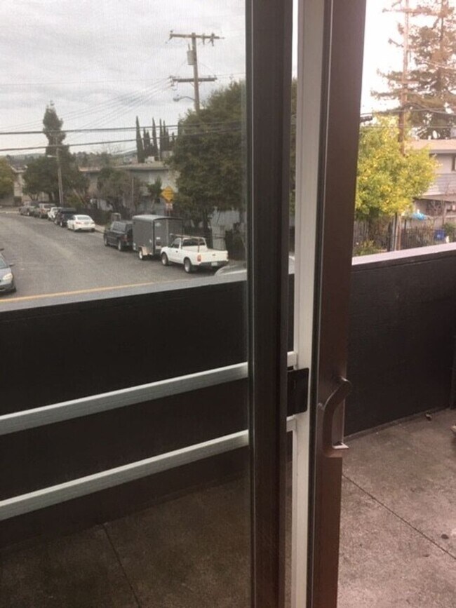 Building Photo - 1125 Lacey Ln