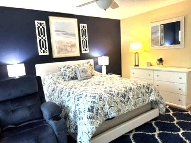 Building Photo - 606 Safe Harbor Cir