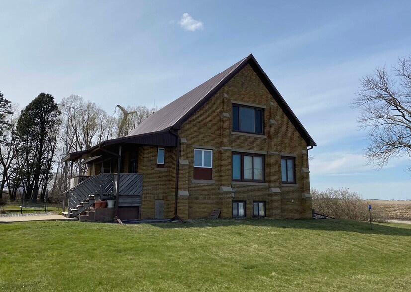 outside - 5175 50th Ave