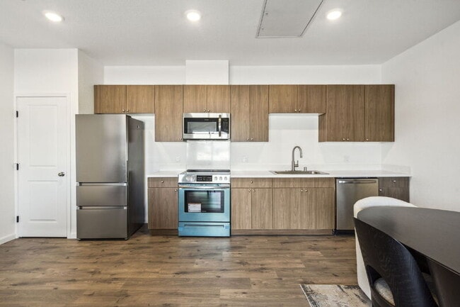 Building Photo - 6480 Stockton Blvd