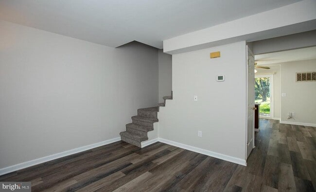 Building Photo - 938 Grantham Rd