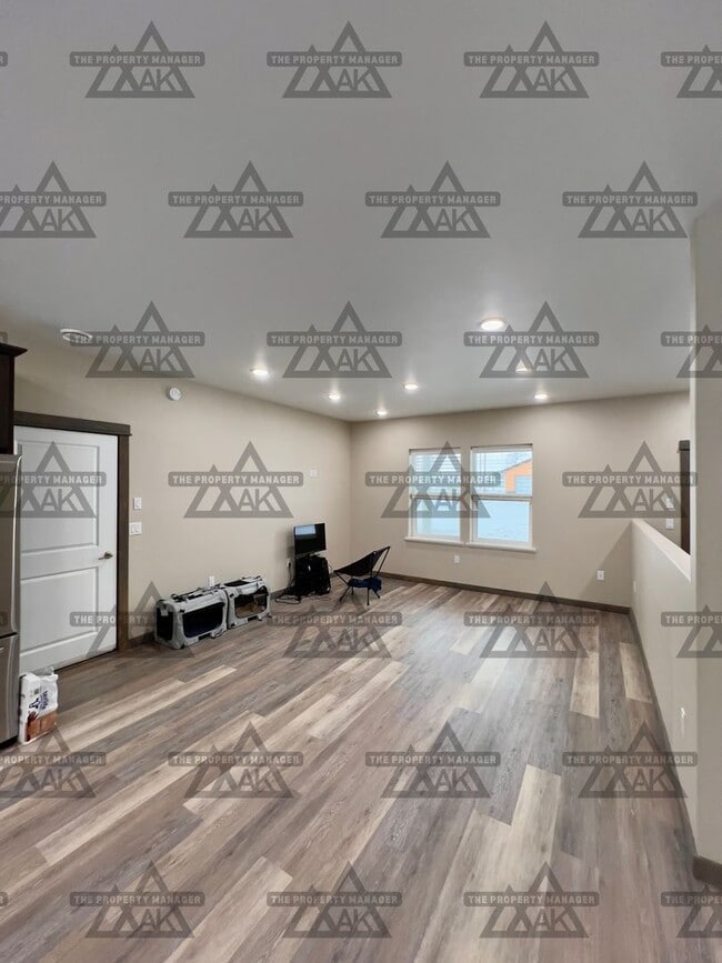 Building Photo - Beautiful 3-Bedroom, 2-Bath Home in North Pole / 2-Car Garage & Pet Friendly!