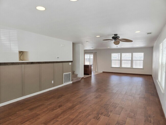 Building Photo - Spacious 4-Bedroom Home with Solar, Finished Garage, Large Pantry & Low-Maintenance Backyard in M...