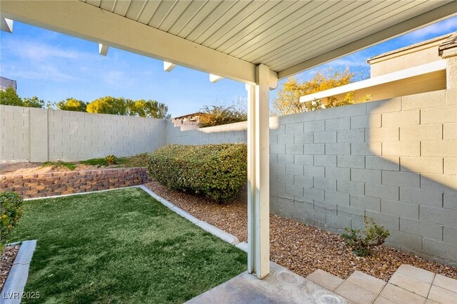 Building Photo - 2721 Willow Basket Ln