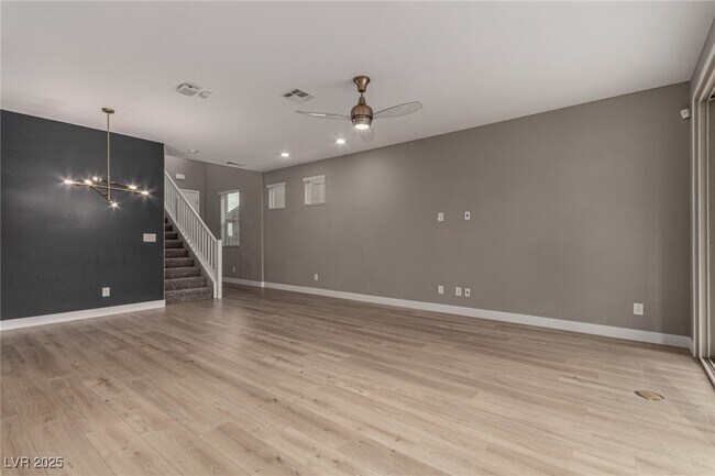 Building Photo - 759 Rogue Wave St