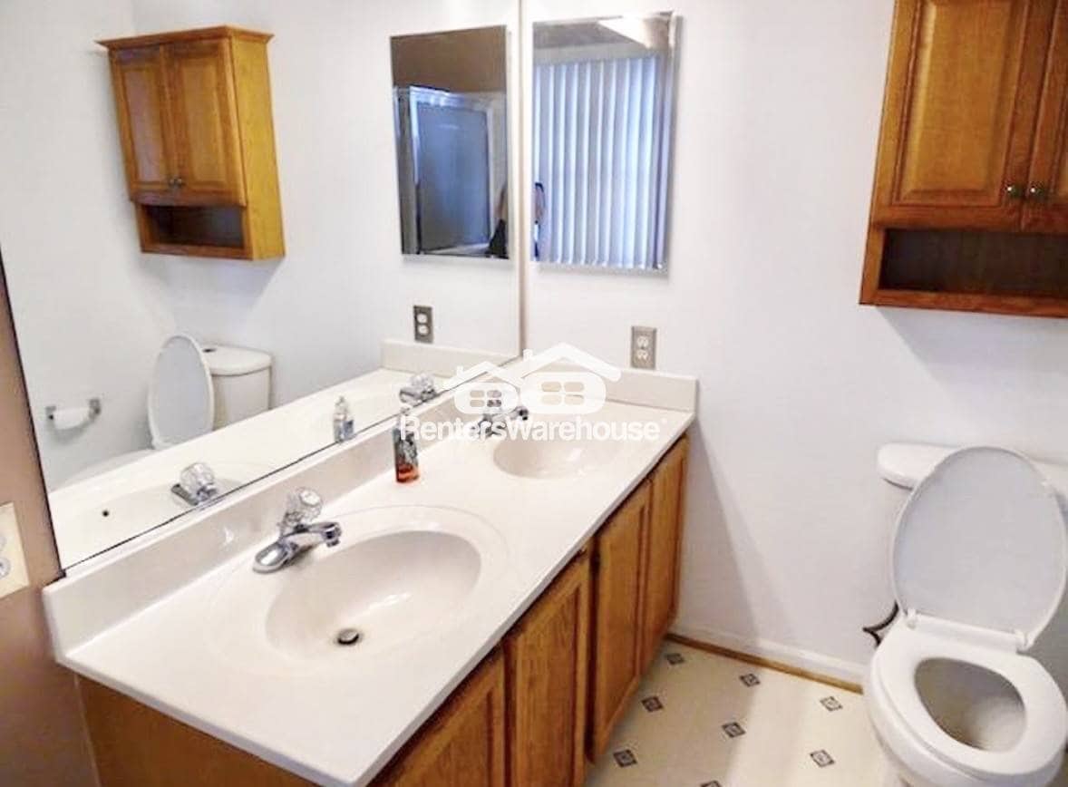 Building Photo - 1404 Jedforest Dr