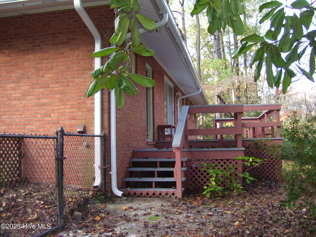 Building Photo - 194 Boiling Spring Cir