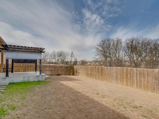 Building Photo - 688 Donegal Ln