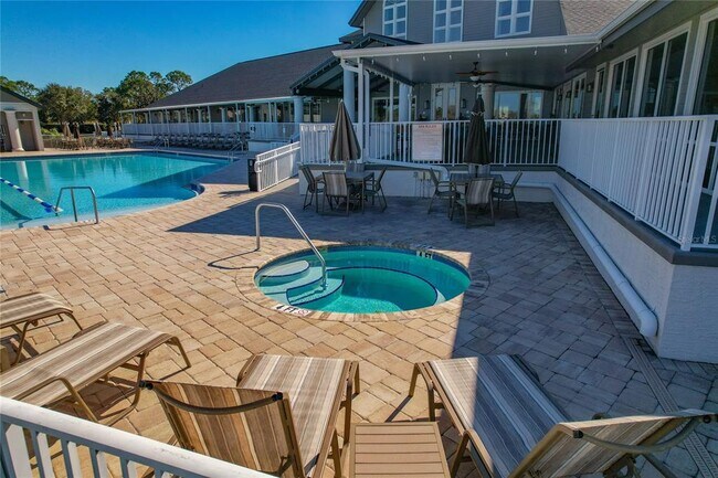 Building Photo - 1221 Wolford Dr