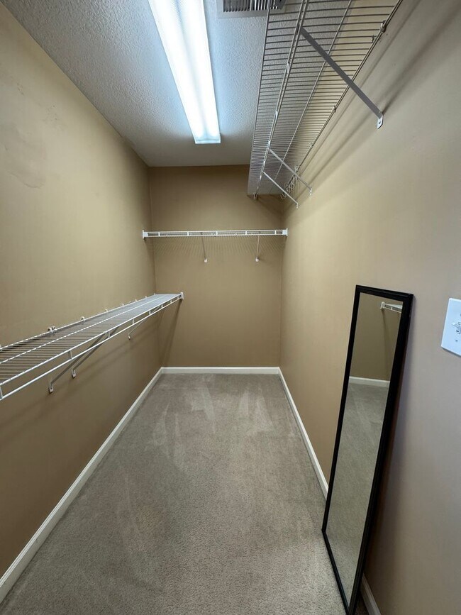 Building Photo - Cozy 2/2 House in Cartersville- $1,695