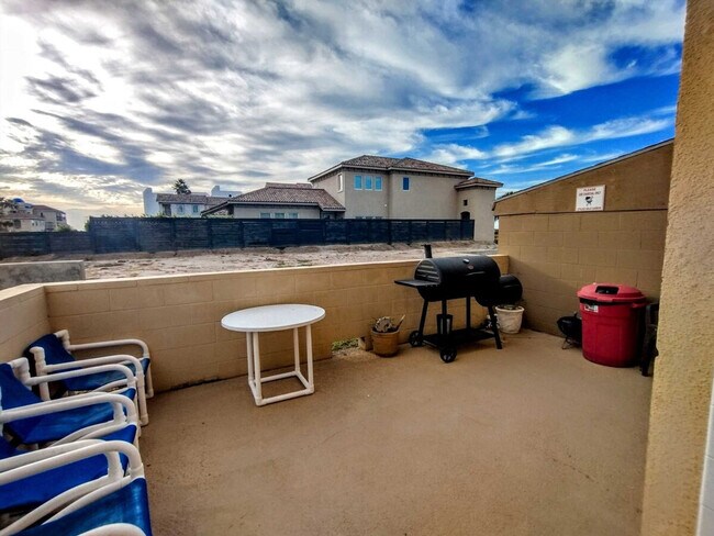 Building Photo - 6403 Padre Blvd