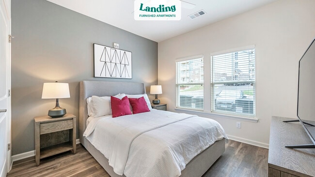 Building Photo - 2901 Old Franklin Rd