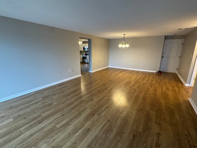 Building Photo - 22 9th St