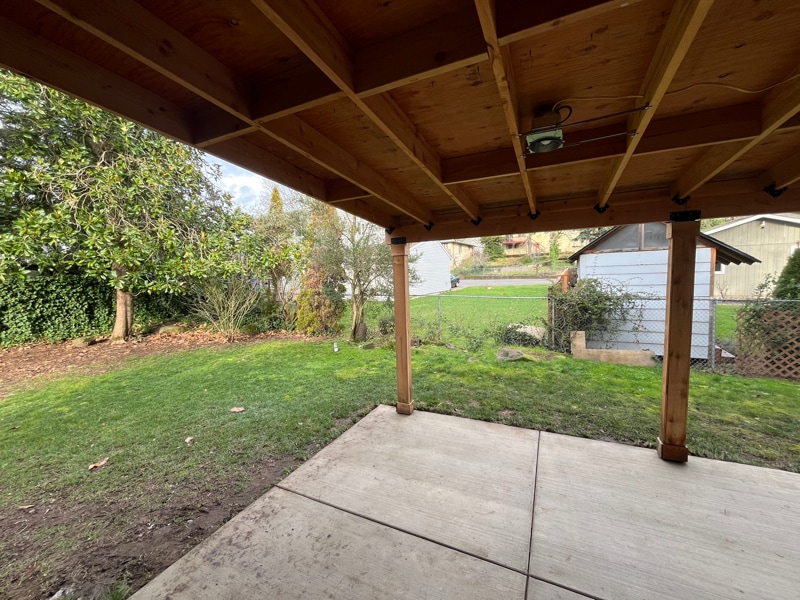 Building Photo - 18320 Dickerson Ln