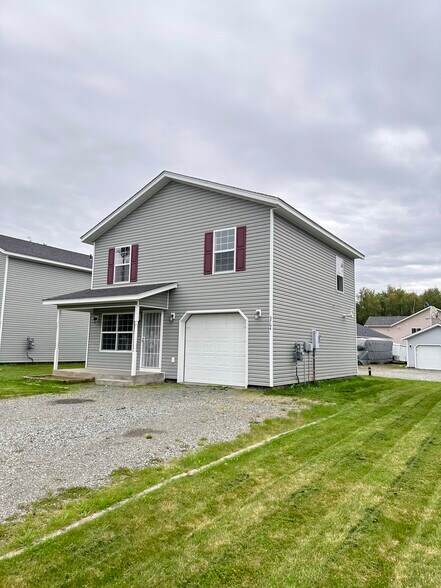 Primary Photo - 3764 S Lansing Rd