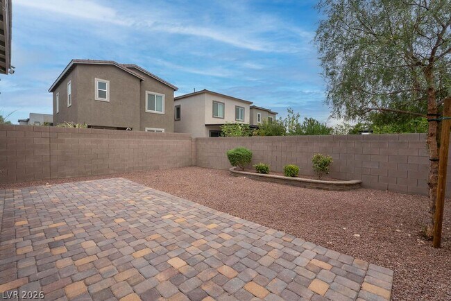 Building Photo - 8243 Vino Merlot Ave