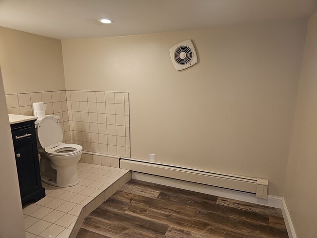 Building Photo - 3 bedroom 3 bath!!!~