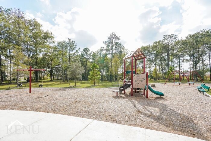 Building Photo - 10422 Sweetwater Creek Dr