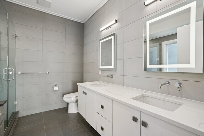 Building Photo - 714 Undercliff Ave