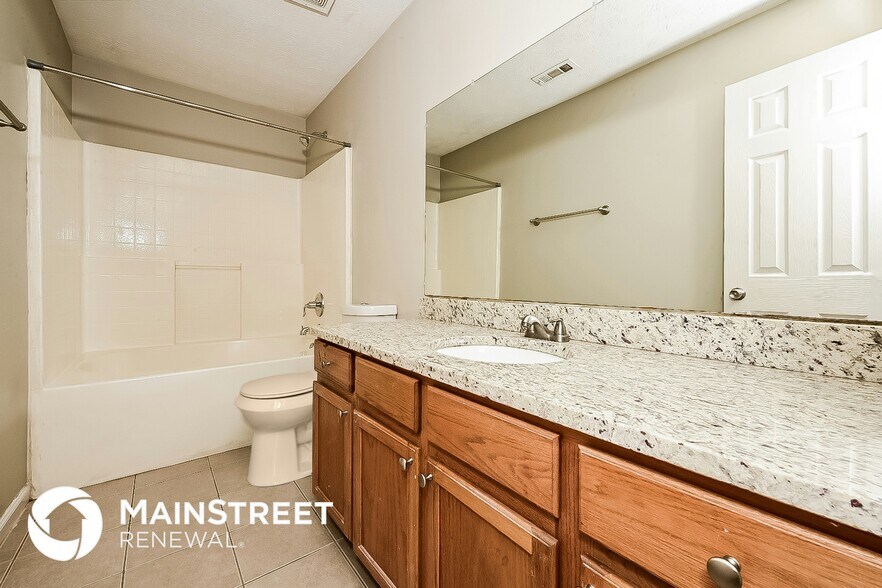 Building Photo - 200 Oak Hill Rd