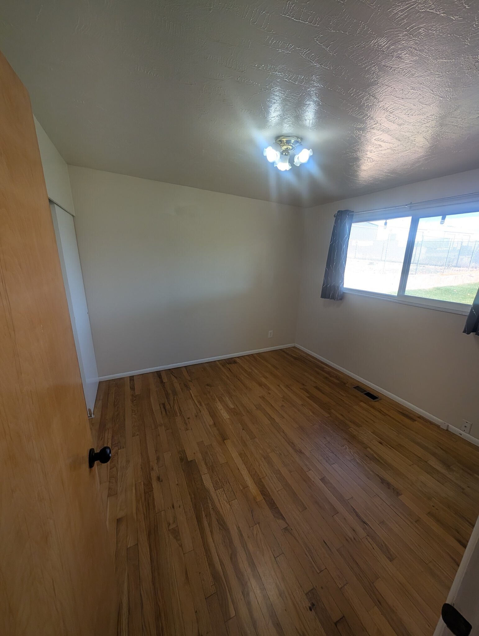 Building Photo - 183 W 1425 N