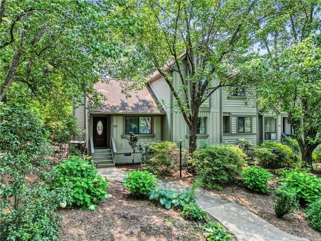 Primary Photo - 606 Safe Harbor Cir