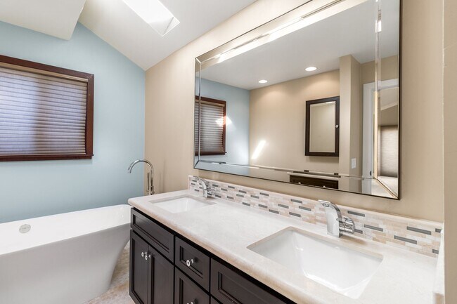 Building Photo - For Lease Beautiful Dana Point 4 Bedroom Home