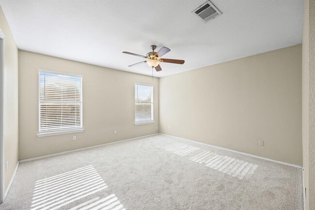 Building Photo - 17611 Wiseman Dr