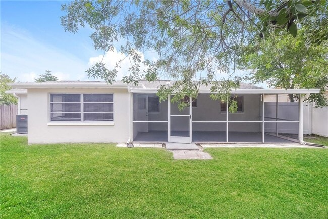 Building Photo - 7224 Parrot Dr