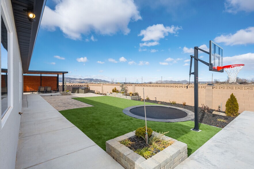 Building Photo - 4420 W 300 N